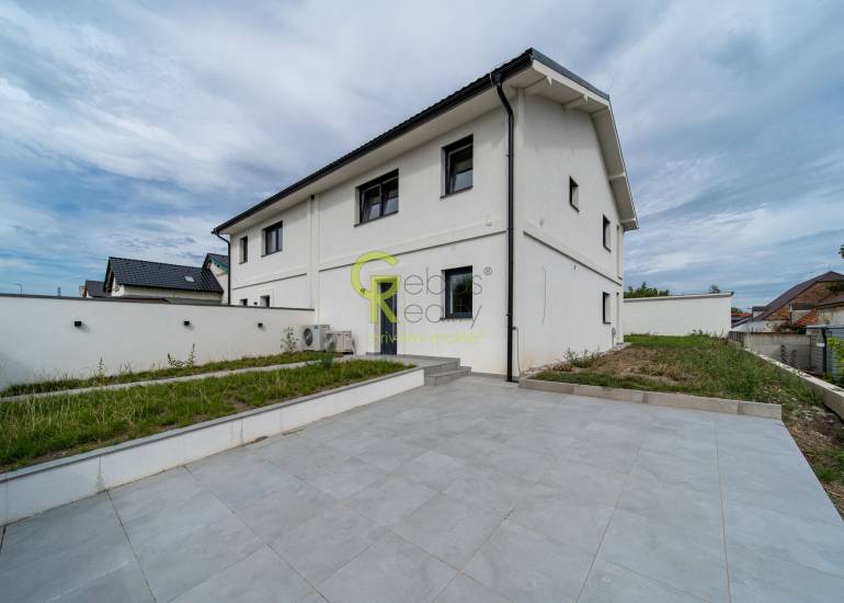 Prodej novostavby 4+kk /dvě koupelny/ dvě šatny/ zahrada, Podolanka – Praha-východ