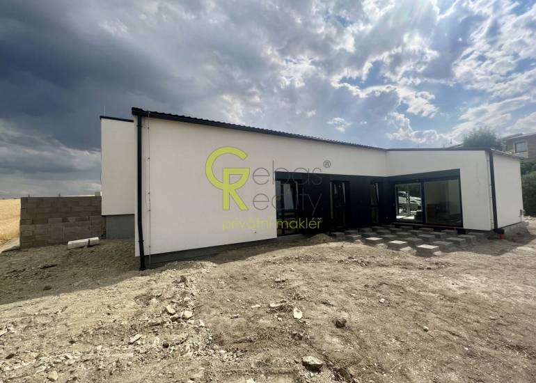 energeticky úsporná novostavba 5+kk - Stehelčeves, okr.Kladno