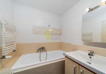 moderní 2+kk s terasou, garáží a platícím nájemníkem - ul. Na Okraji, Brandýs nad Labem