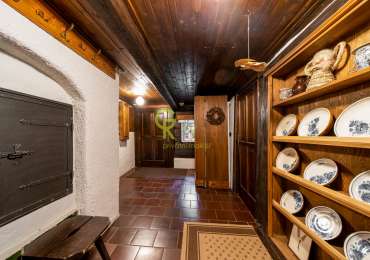 Unikátní roubenka s fungujícím ubytovacím konceptem a obytnou maringotkou - Jablonné v Podještědí