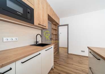 Nové 1+kk po kompletní rekonstrukci - Pod Lysinami, Praha 4 - Hodkovičky