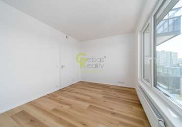 Pronájem bytu 2+kk s balkonem, garážovým stáním a sklepem – novostavba Sija Kamýk, Praha 12