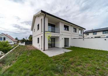 Prodej novostavby 4+kk /dvě koupelny/ dvě šatny/ zahrada, Podolanka – Praha-východ