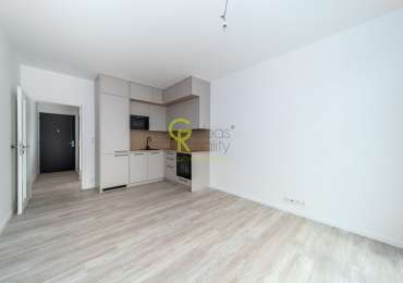 Pronájem světlého bytu 1+kk, 27 m², s balkonem –  ul. Mladoboleslavská, Praha–Kbely