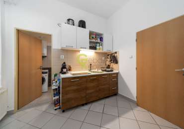 Bytový dům se 6 byty a nebytovým prostorem -  Liberec
