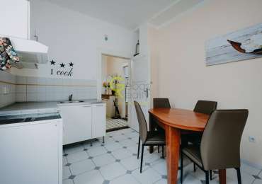 byt 2+1 u metra a vč. vybavení a balkonu - ul. Ve Smečkách, Praha 1