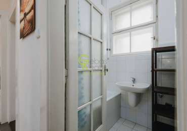 byt 2+1 u metra a vč. vybavení a balkonu - ul. Ve Smečkách, Praha 1