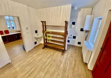 Stavba pro rekreaci i podnikání - Pecka, Podkrkonoší