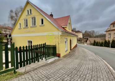 Stavba pro rekreaci i podnikání - Pecka, Podkrkonoší
