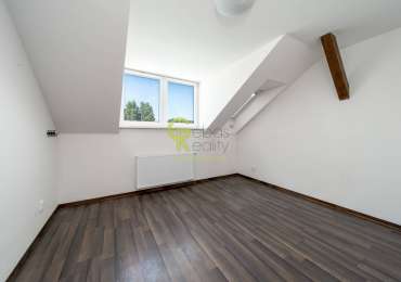 Světlé 2+kk s galerií - ul.Branická, Praha 4 - Braník