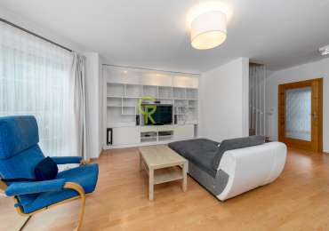 Rodinný dům s bazénem - ul.Meduňková, Praha-Kolovraty