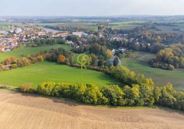 stavební pozemek s obrovským potenciálem - Tismice, Středočeský kraj