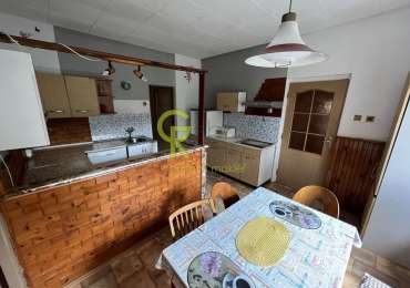 venkovský rodinný dům se stodolou - Záryby, Praha východ