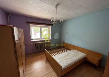 venkovský rodinný dům se stodolou - Záryby, Praha východ