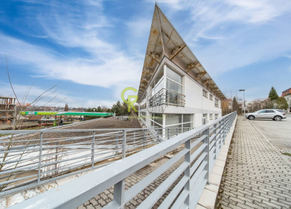 Prodej komerčního objektu, Administrativní budova, 1029 m²