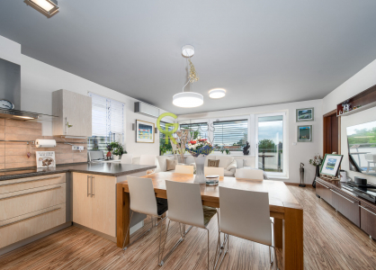 Prodej bytu, 4+kk, 96 m²