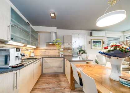 Prodej bytu, 4+kk, 96 m²