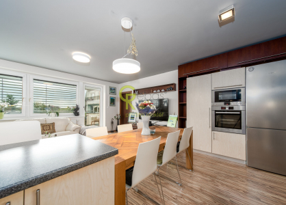 Prodej bytu, 4+kk, 96 m²